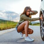 Um pneu tem demasiado ar